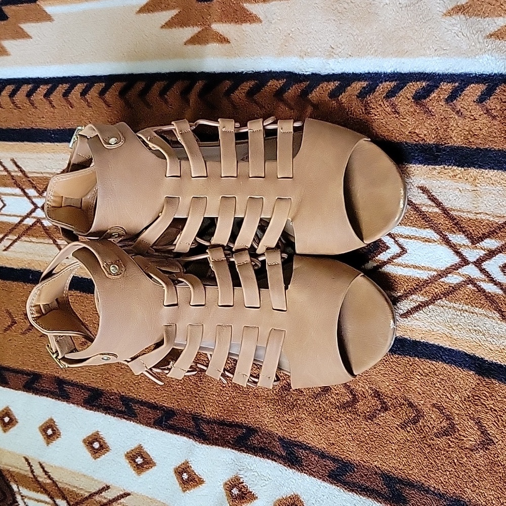 Ynot sandals